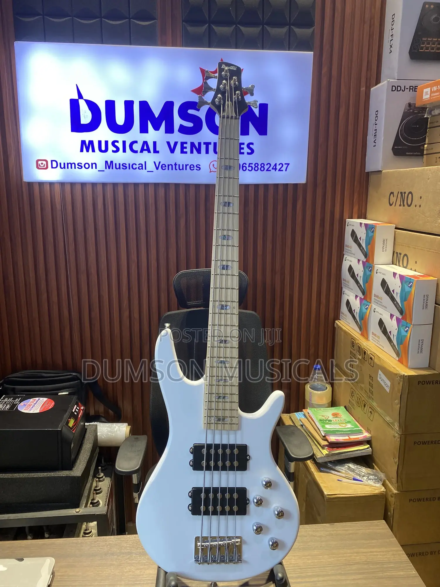 Ibanez Active 5 Strings Bass Guitar Pure White