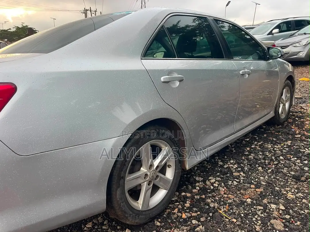 Toyota Camry 2013 Silver