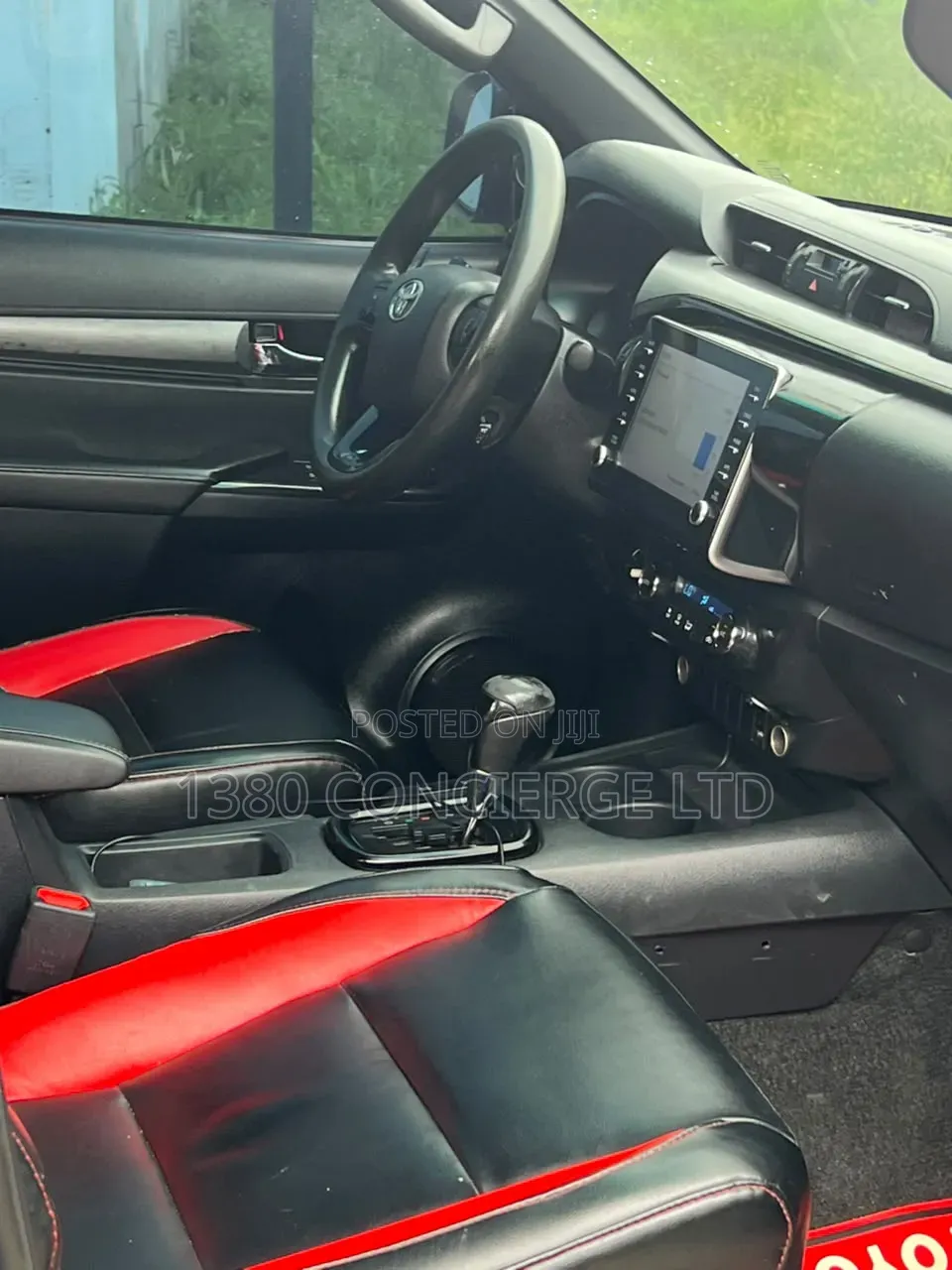 Toyota Hilux 2022 Black