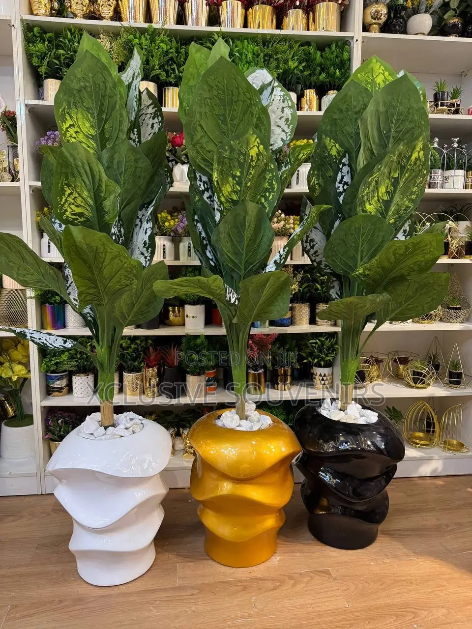 Unique Gold Fiber Potted Realistic Plant