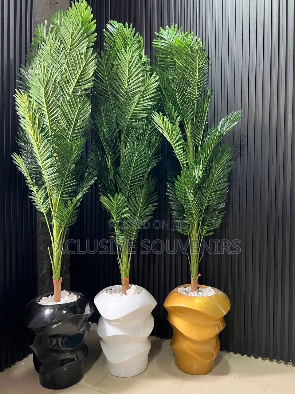 Unique Gold Fiber Potted Realistic Plant