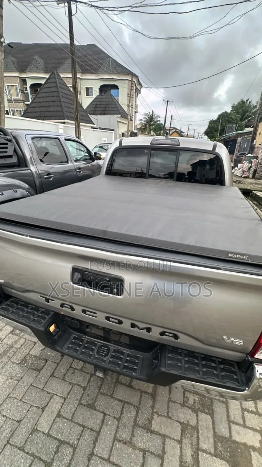 Toyota Tacoma SR5 2017 Silver