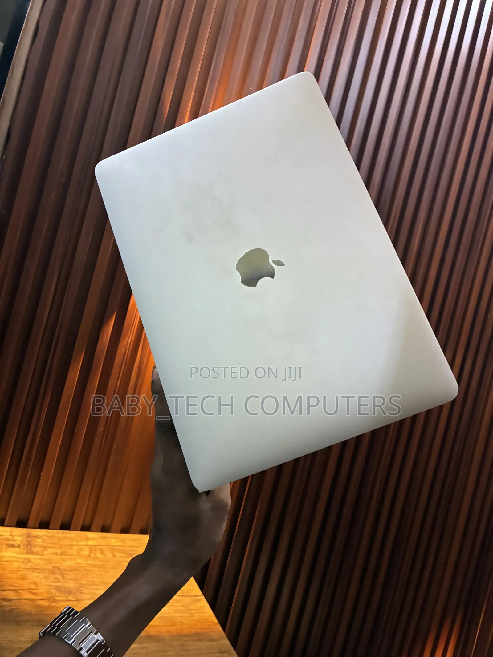 Laptop Apple MacBook Pro 2017 8GB Intel Core i5 SSD 256GB