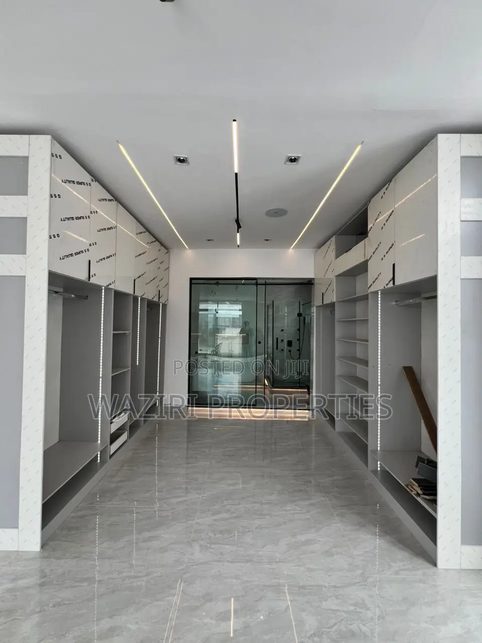 5bdrm Duplex in Osapa london for sale