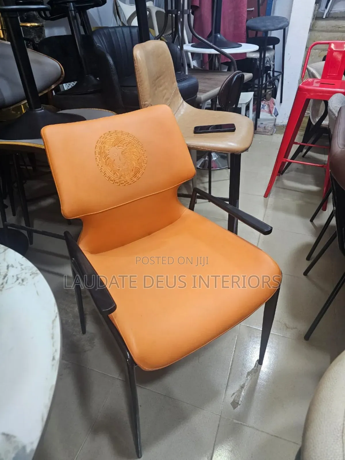 Premium 3 in 1 Discussion Chair With Table