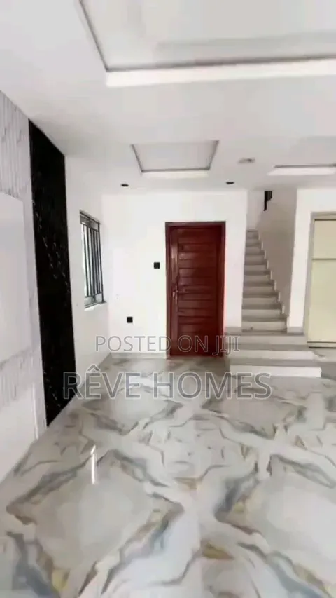 2bdrm Duplex in Shomolu / Shomolu for rent