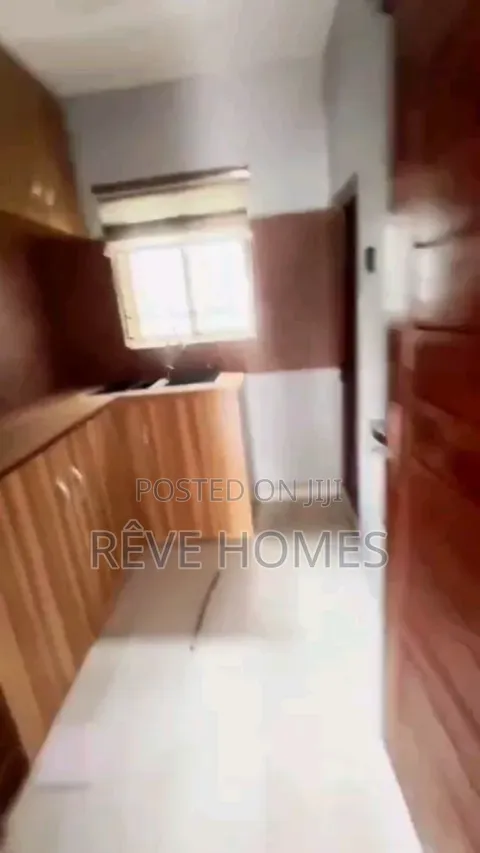 2bdrm Duplex in Shomolu / Shomolu for rent