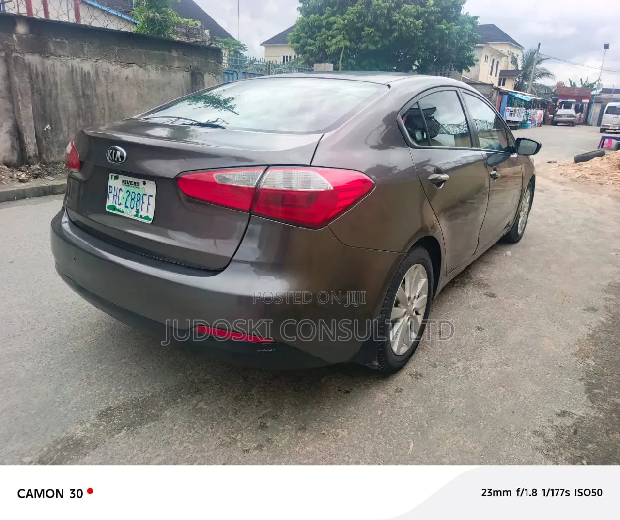 Kia Cerato 2015 Brown