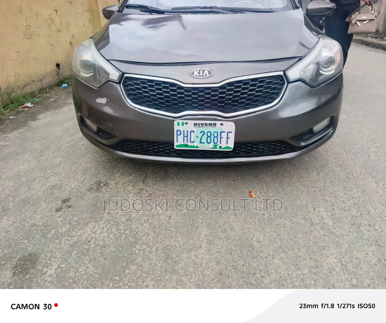 Kia Cerato 2015 Brown