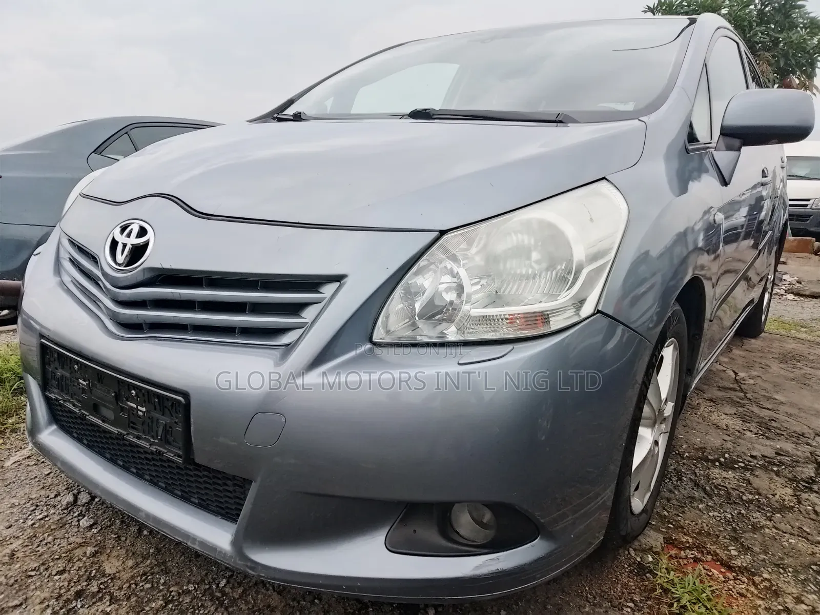Direct Tokunbo Toyota Avensis Verso 2016. 2017. Keyless Entry Limited
