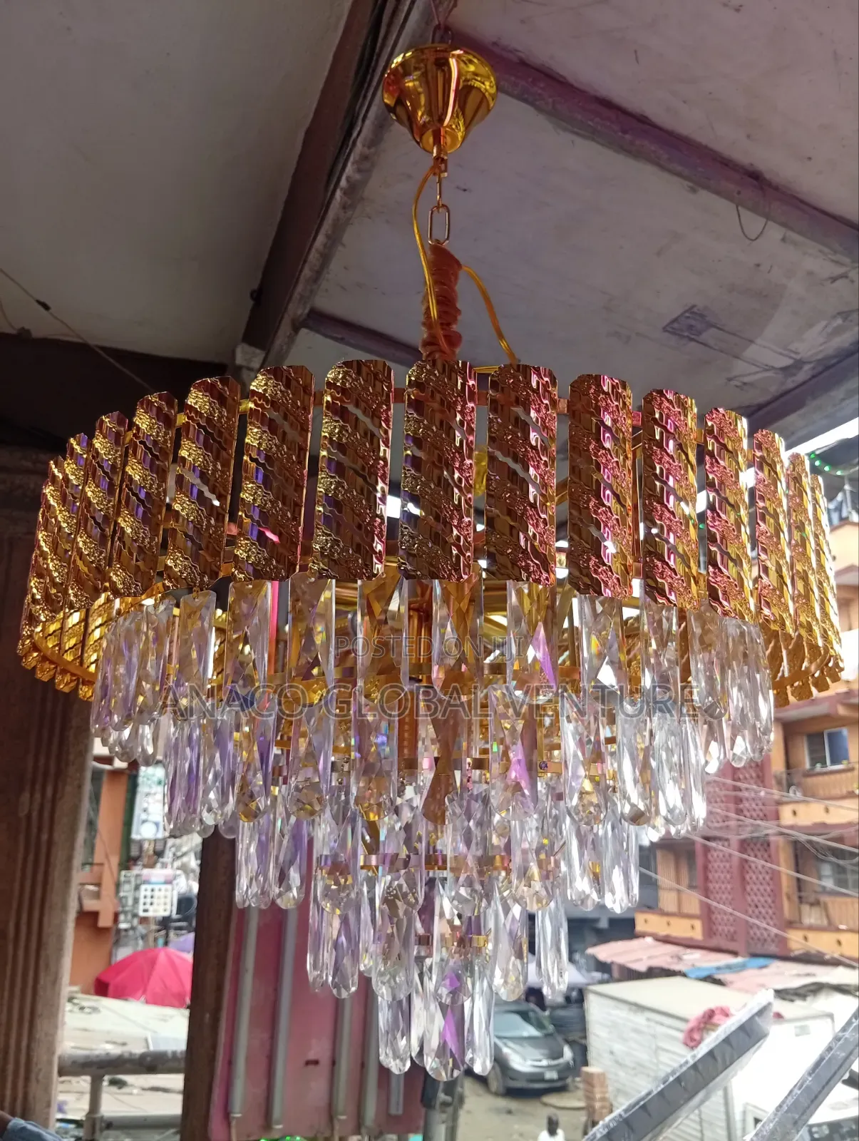 Modern Crystal Chandelier With Bulb