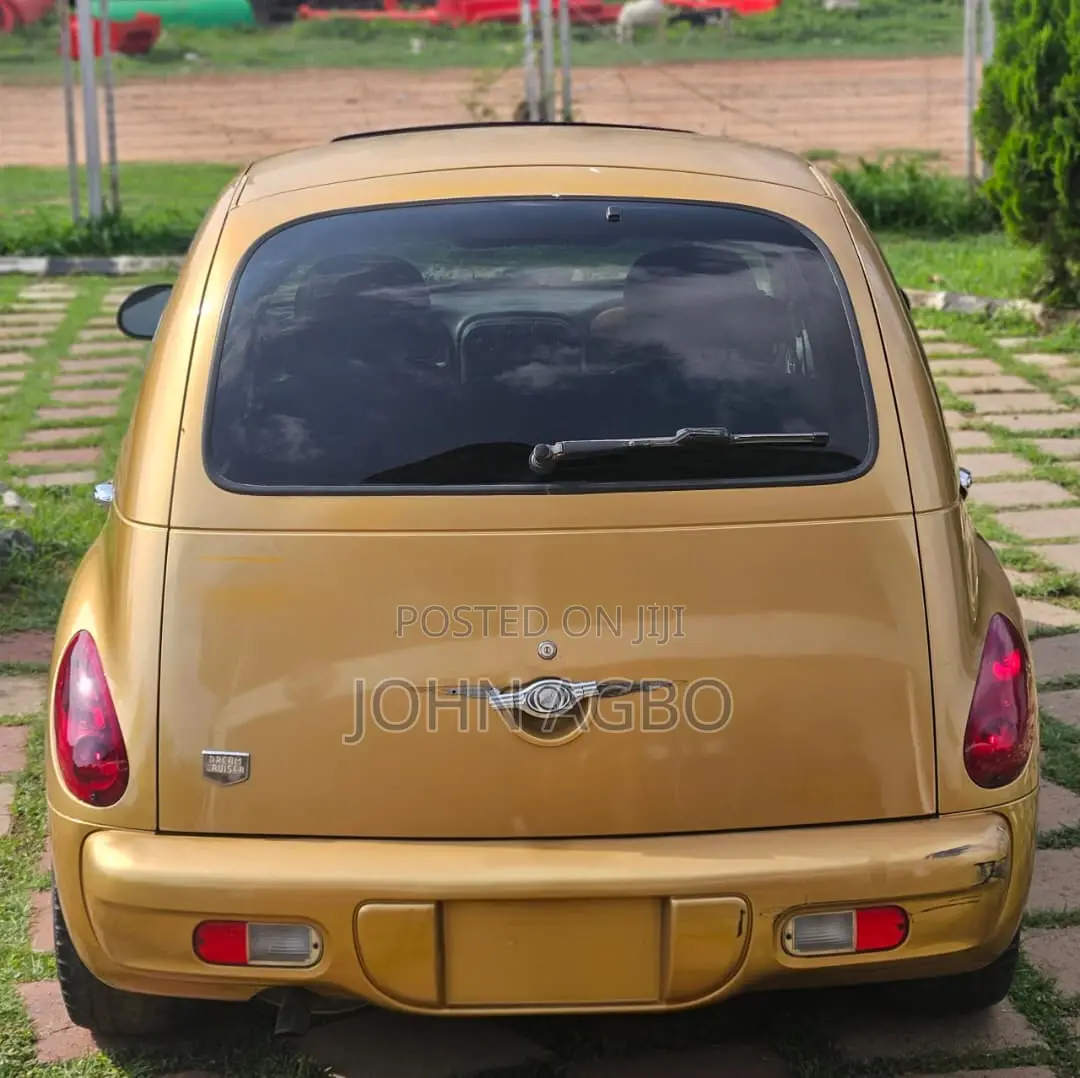Chrysler PT Cruiser 2002 Gold