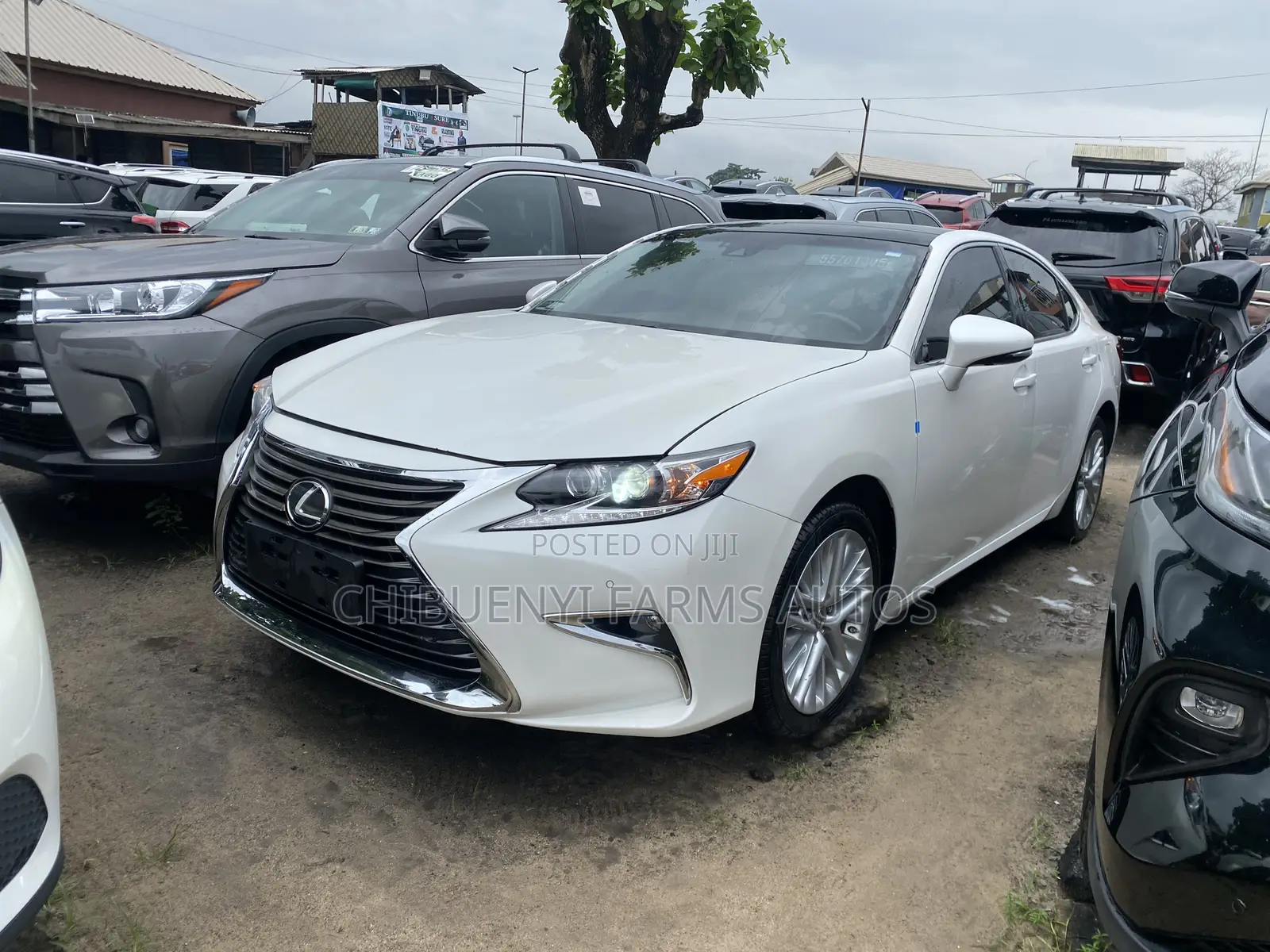 Lexus ES 350 FWD 2017 White