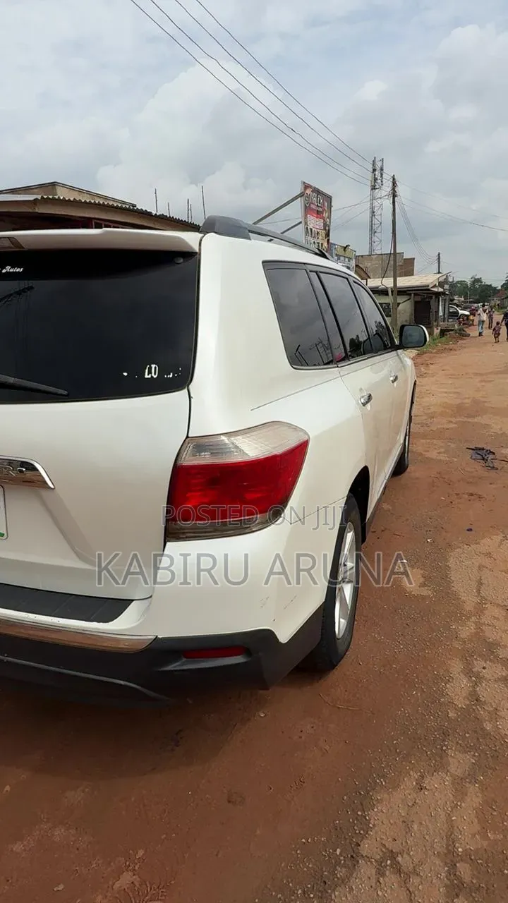 Toyota Highlander 2011 White