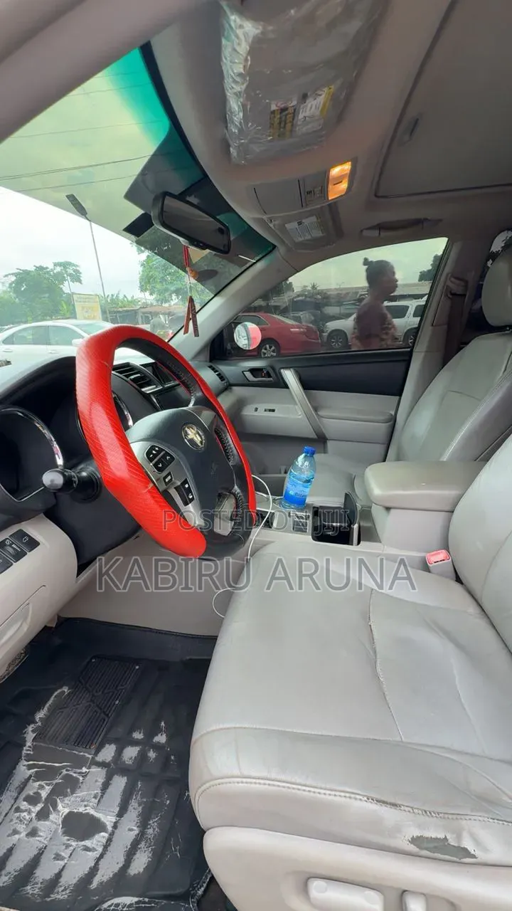 Toyota Highlander 2011 White