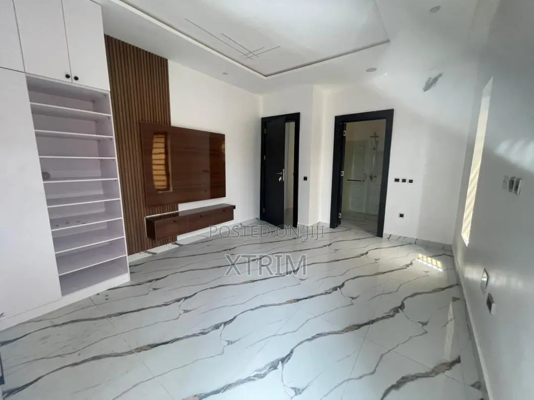 5bdrm Duplex in Magodo Isheri Phase for sale