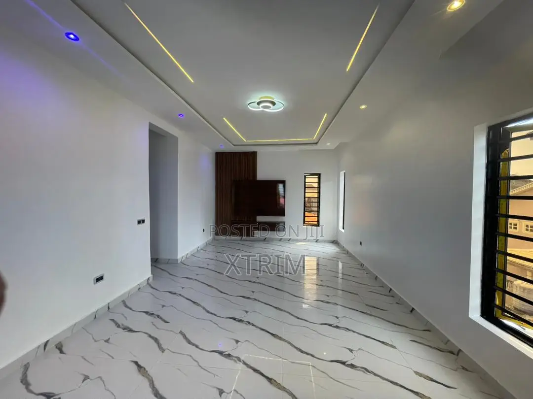 5bdrm Duplex in Magodo Isheri Phase for sale