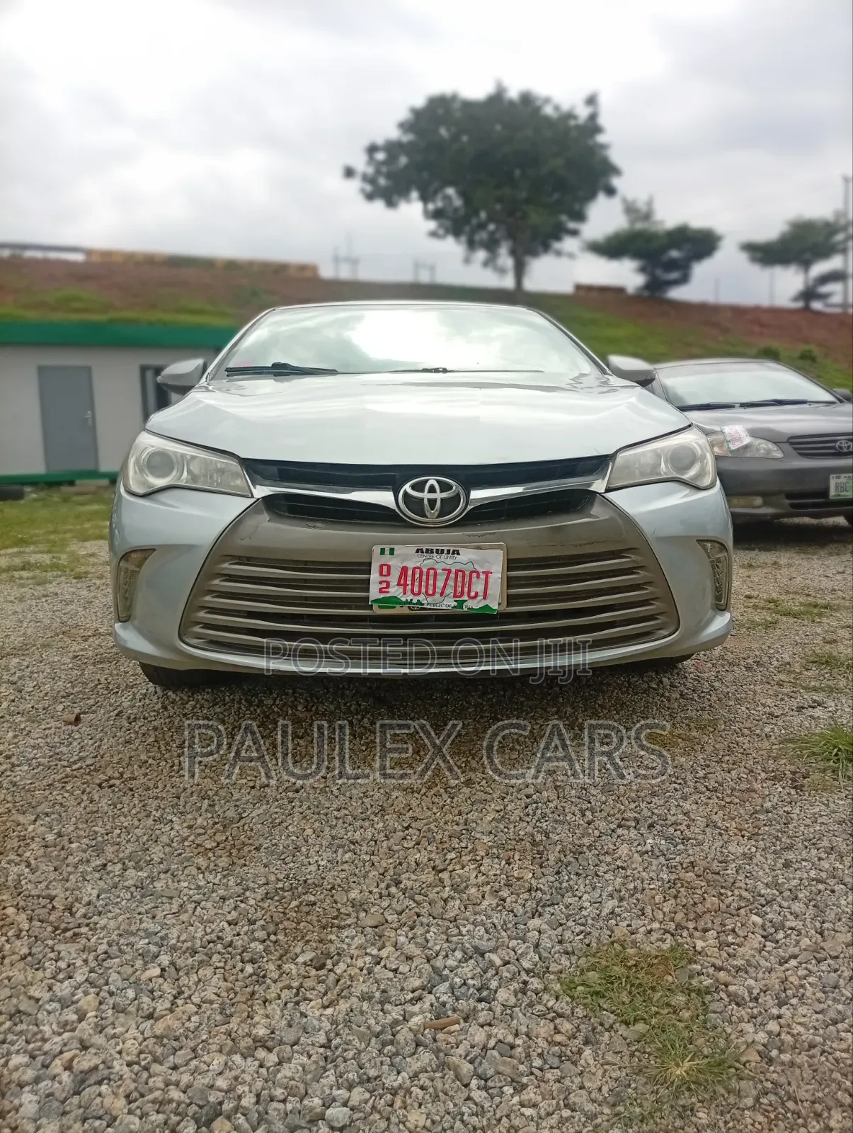 Toyota Camry 2016 Silver