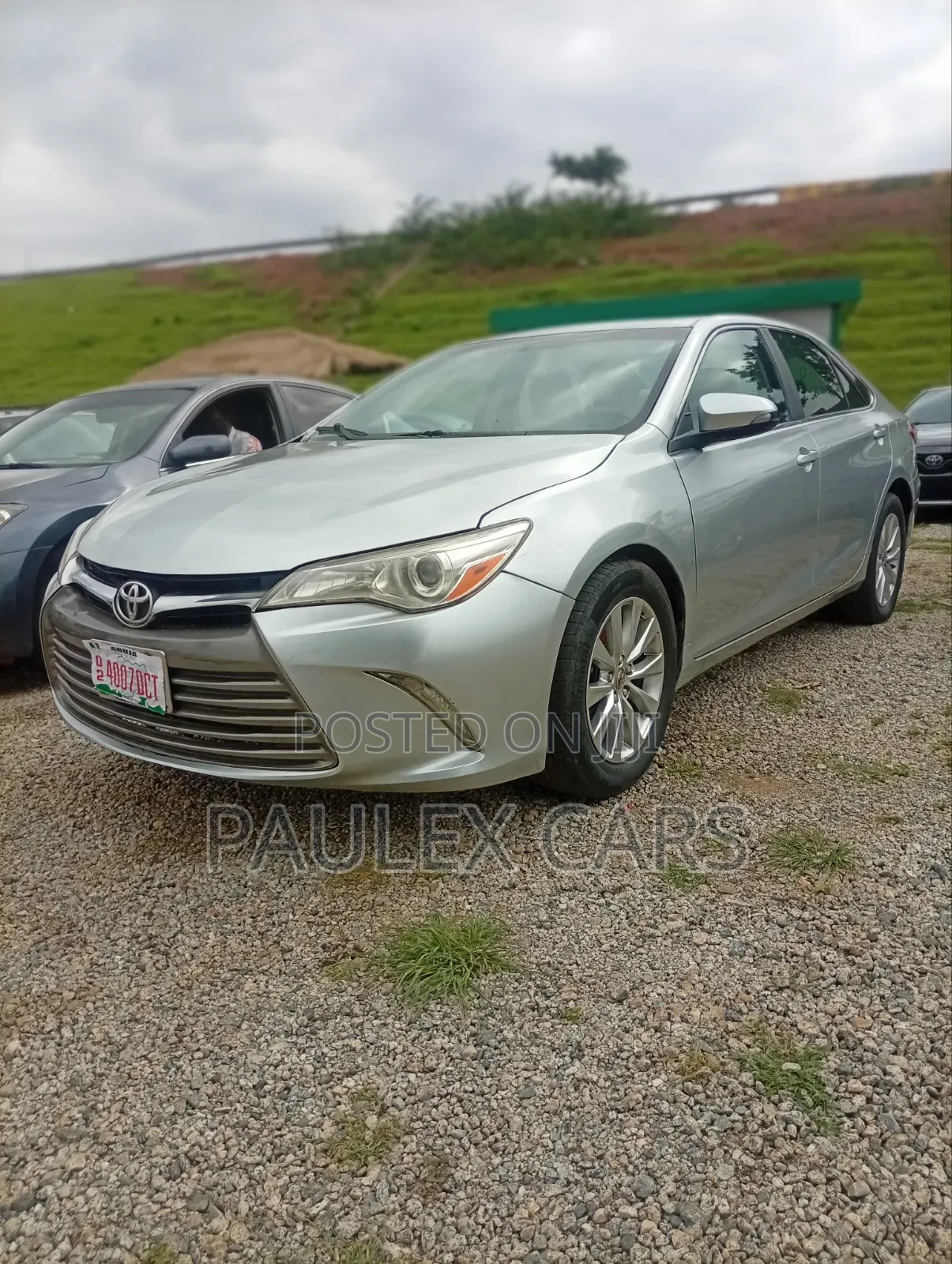 Toyota Camry 2016 Silver
