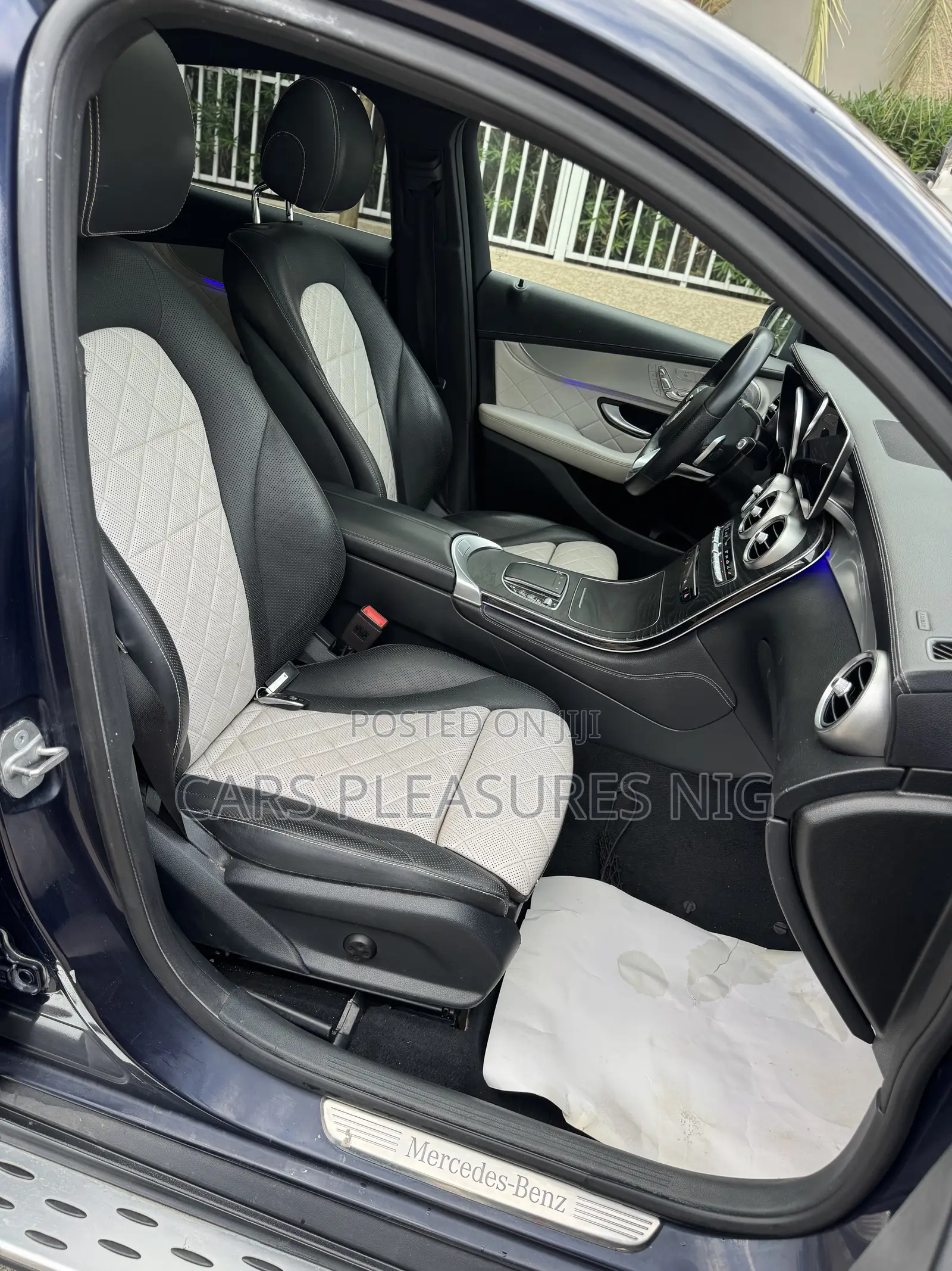 Mercedes-Benz GLC-Class 2020 Blue