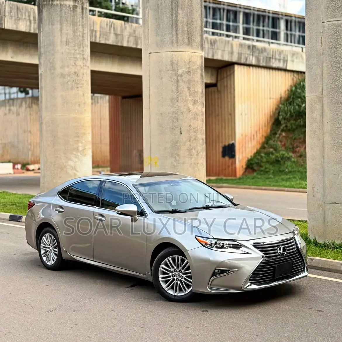 Lexus ES 350 FWD 2016 Gold
