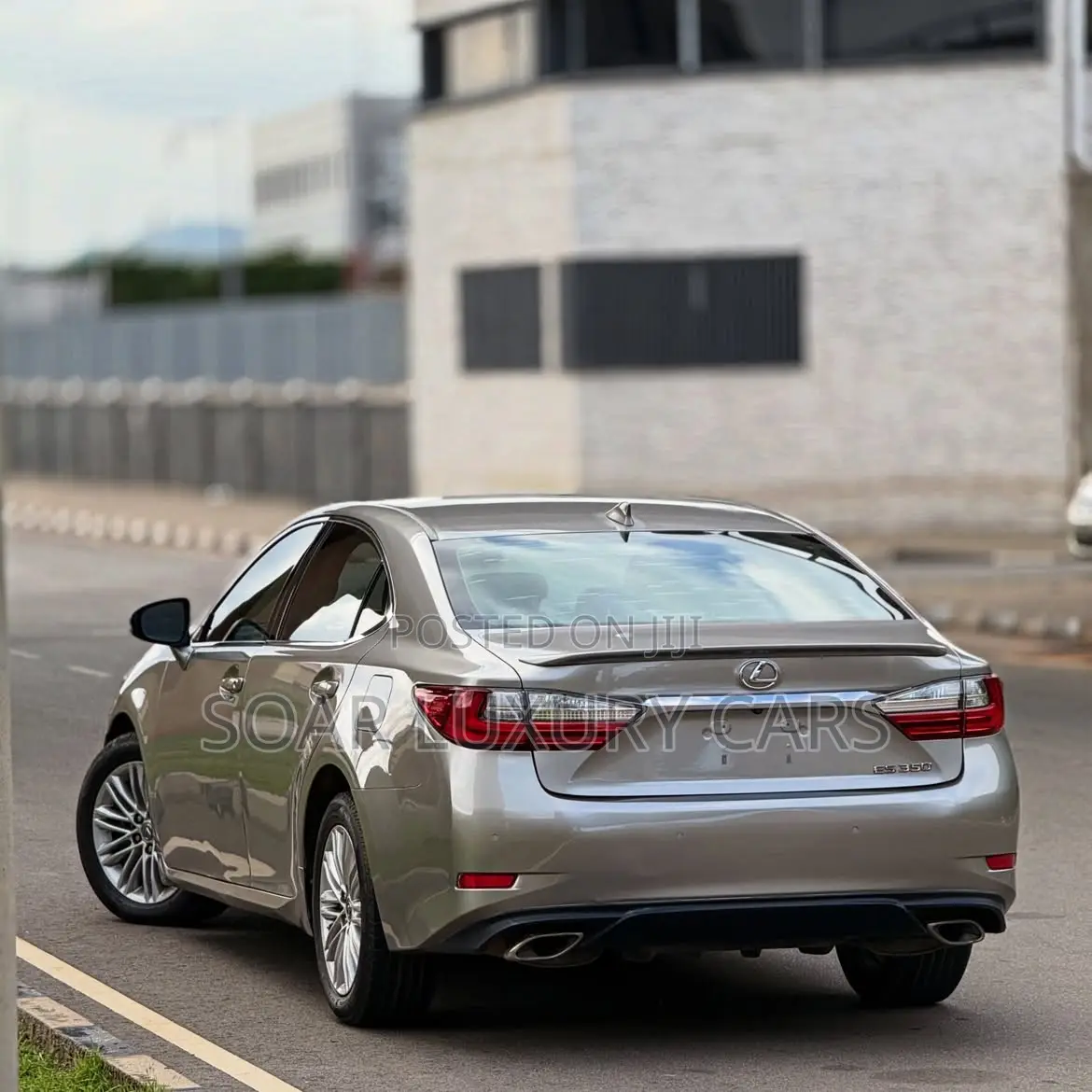 Lexus ES 350 FWD 2016 Gold