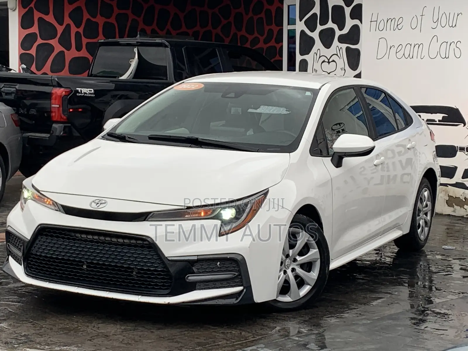 Toyota Corolla LE 2022 White