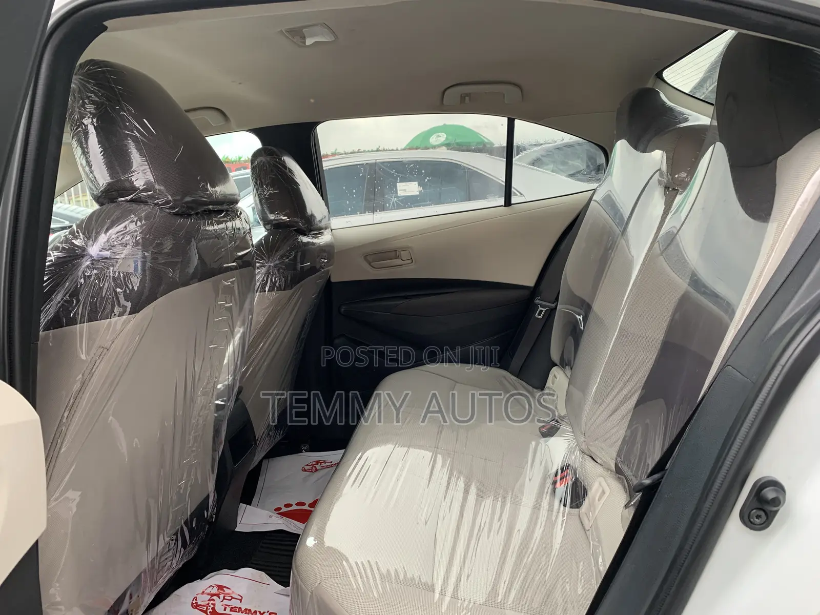 Toyota Corolla LE 2022 White