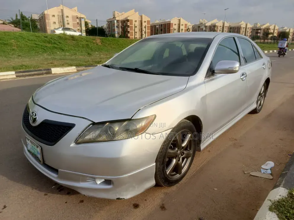 Toyota Camry 2009 Silver