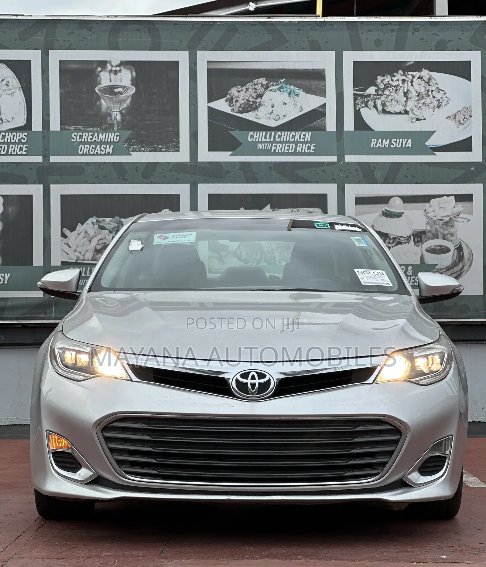 Toyota Avalon XLE Premium Sedan FWD (3.5L 6cyl 6A) 2013 Silver