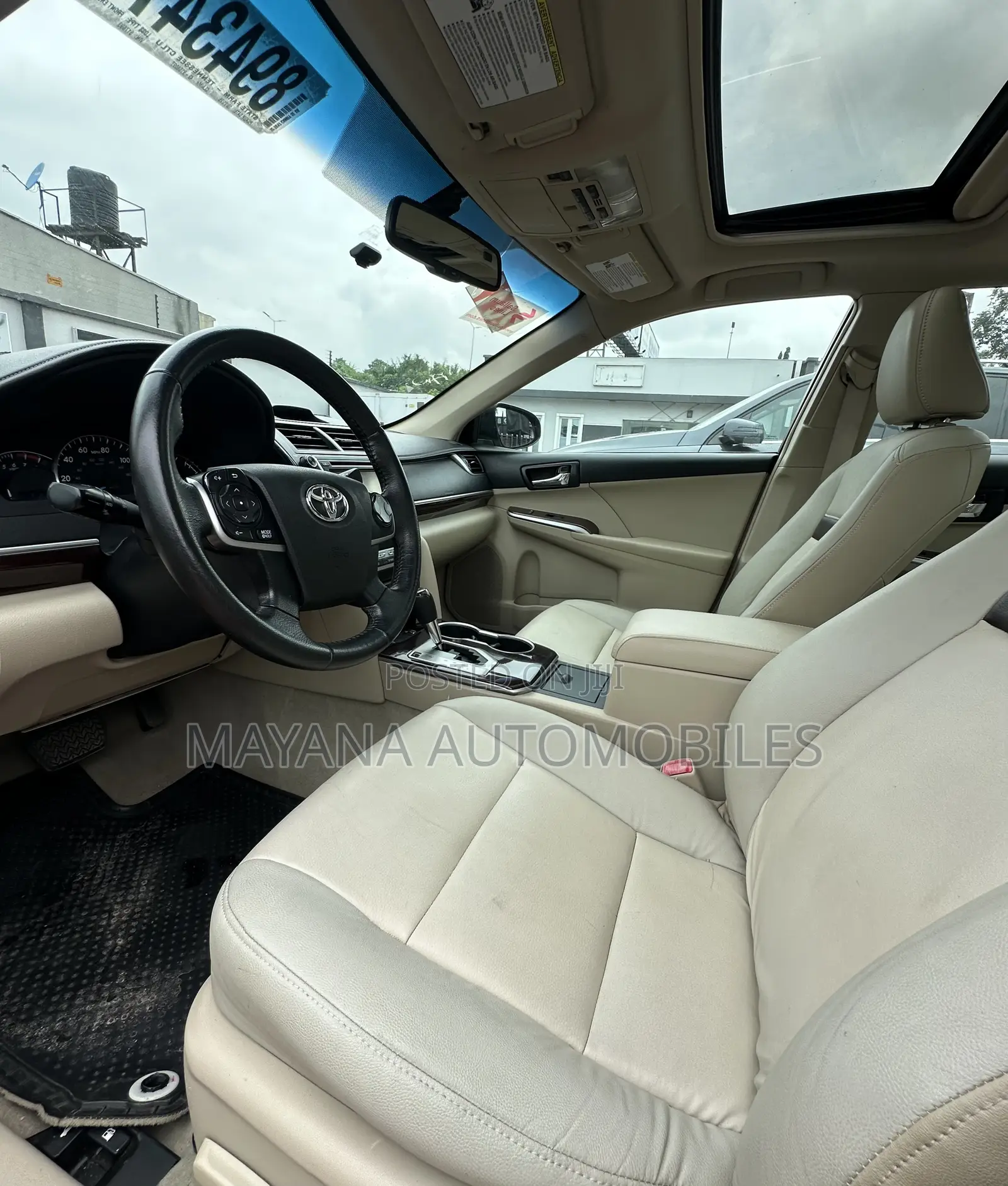 Toyota Camry XLE V6 4dr Sedan (3.5L 6cyl 6A) 2012 Red