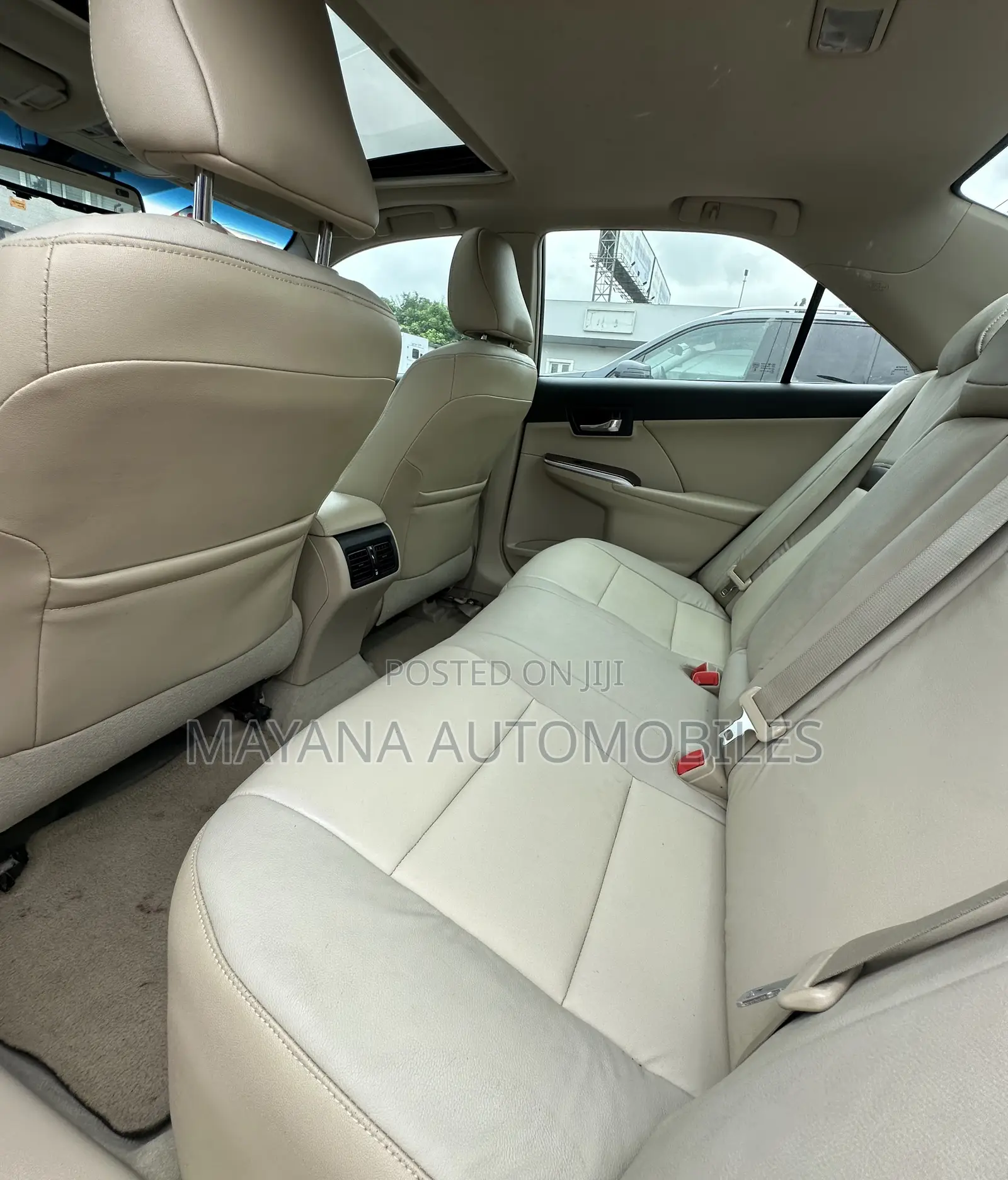 Toyota Camry XLE V6 4dr Sedan (3.5L 6cyl 6A) 2012 Red