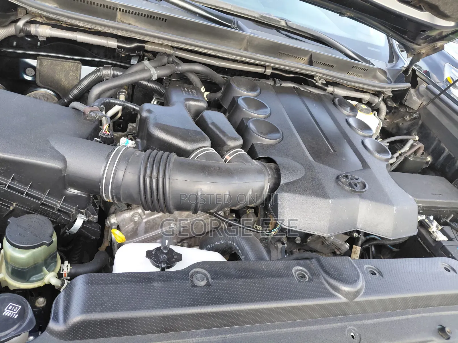 Toyota Land Cruiser Prado 2023 Black