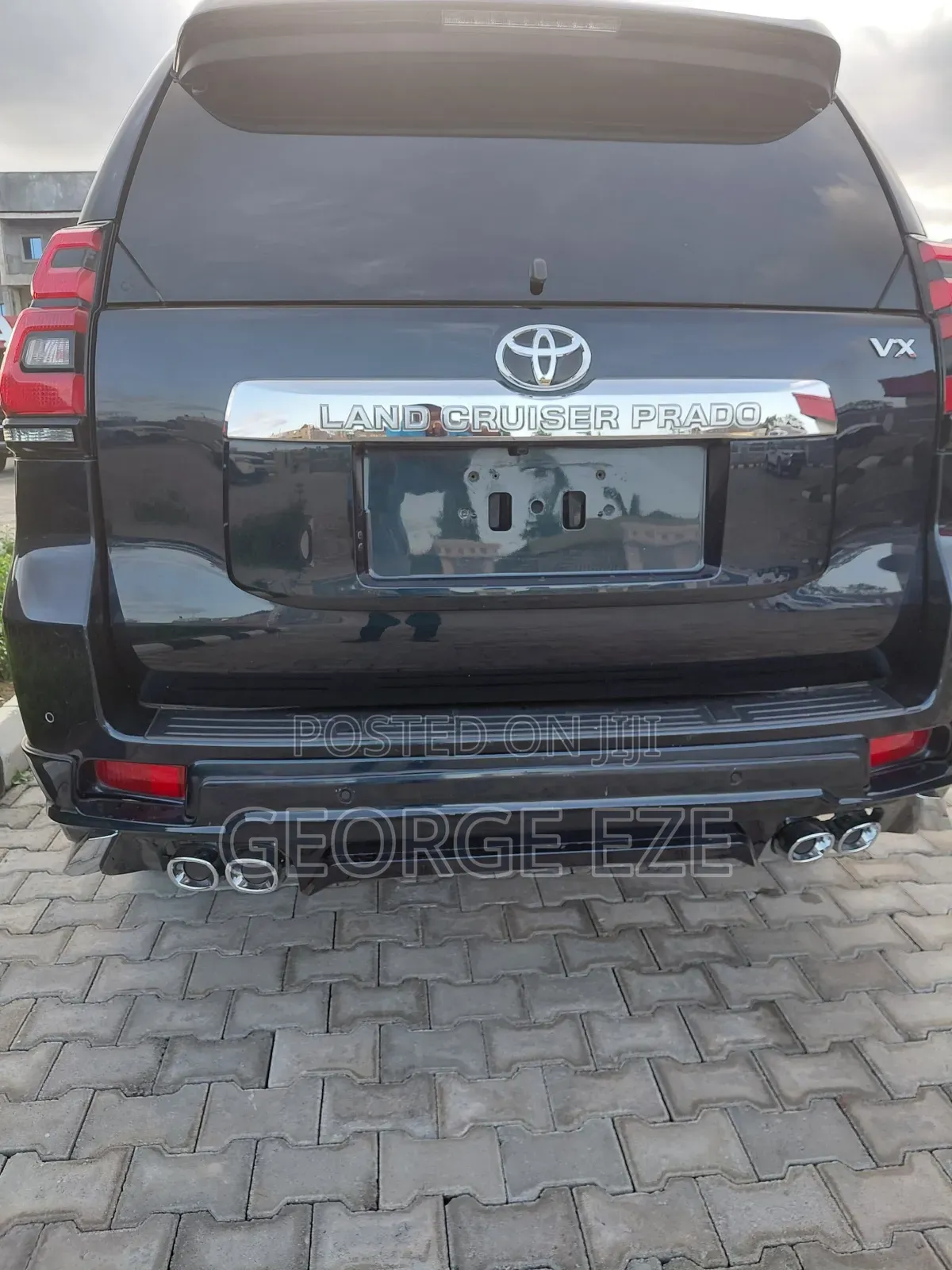 Toyota Land Cruiser Prado 2023 Black