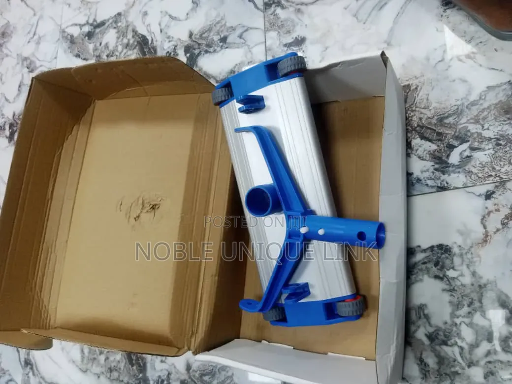 Swimming Pool Vacuum Cleaner