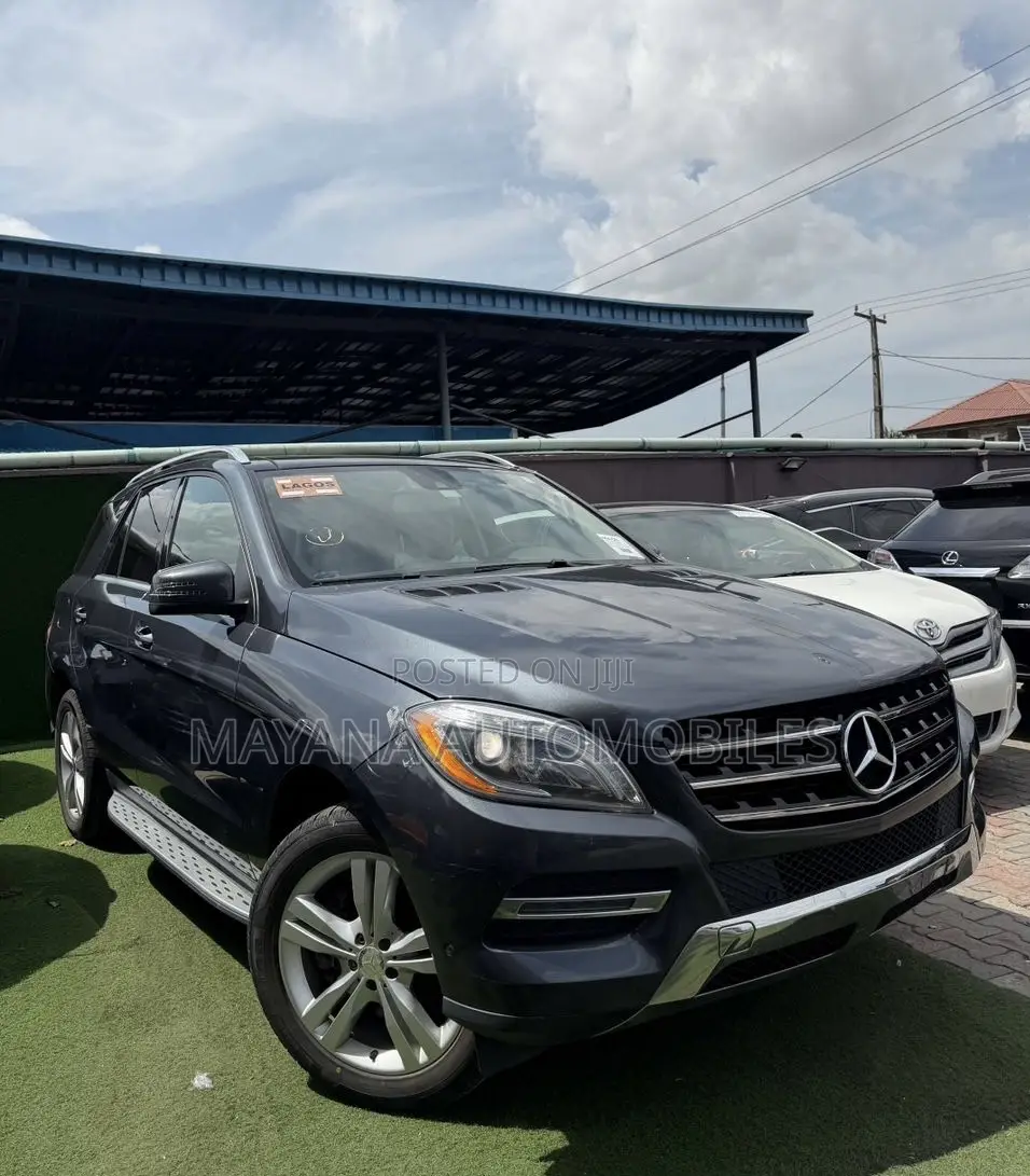 Mercedes-Benz M Class ML350 4dr SUV (3.5L 6cyl 7A) 2014 Black