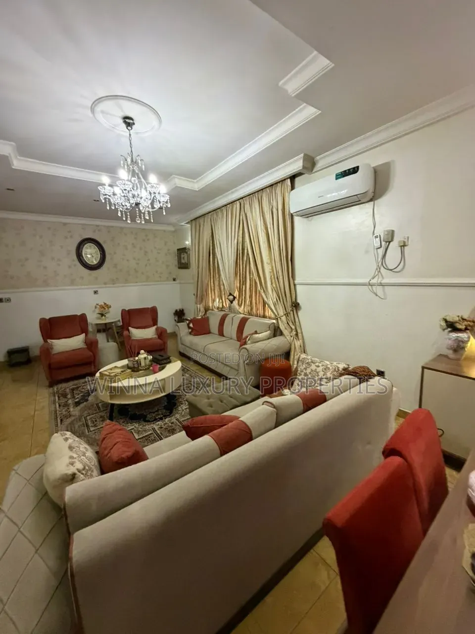 3bdrm Apartment in Wuse 2 for sale