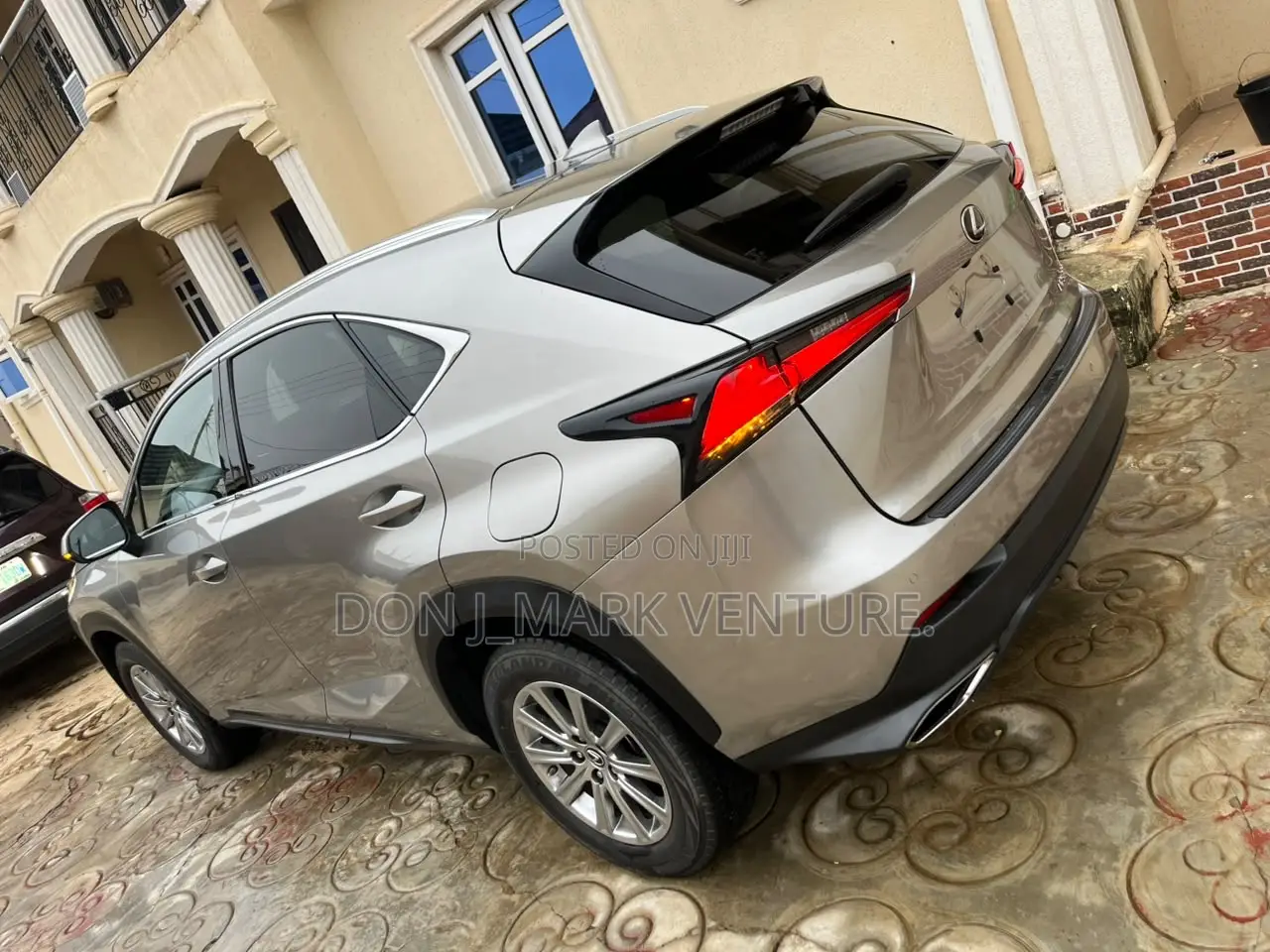 Lexus NX 2018 Silver