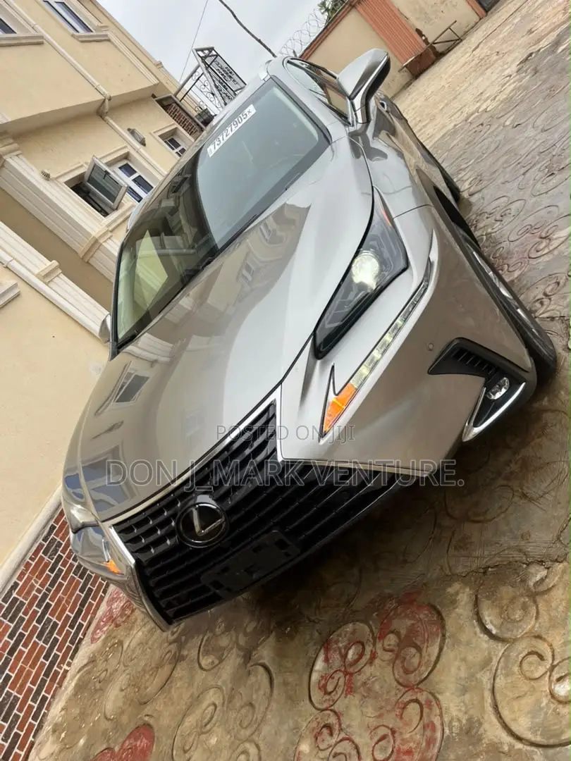 Lexus NX 2018 Silver