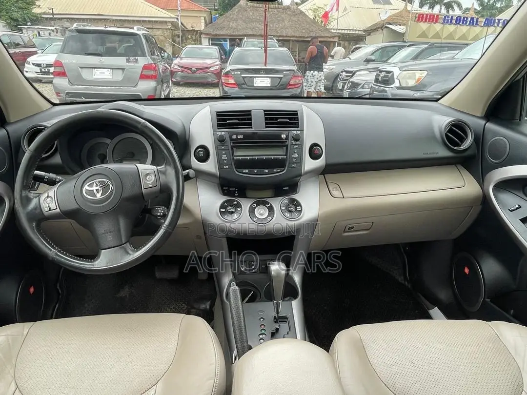 Toyota RAV4 2008 Gold