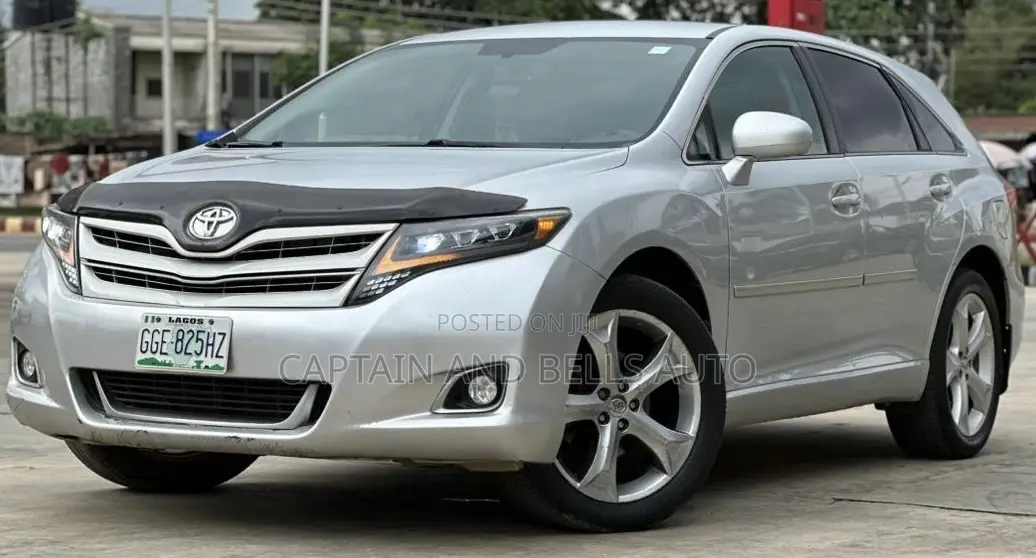 Toyota Venza V6 AWD 2010 Silver