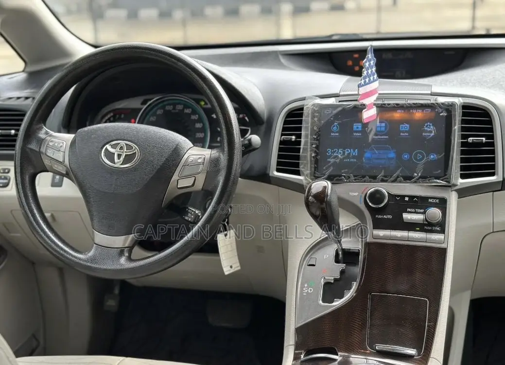 Toyota Venza V6 AWD 2010 Silver