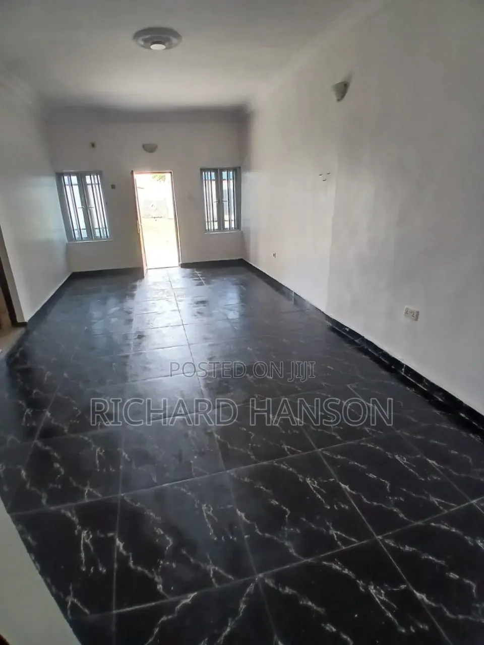 2bdrm Apartment in Safeway Hospital, Sangotedo for rent