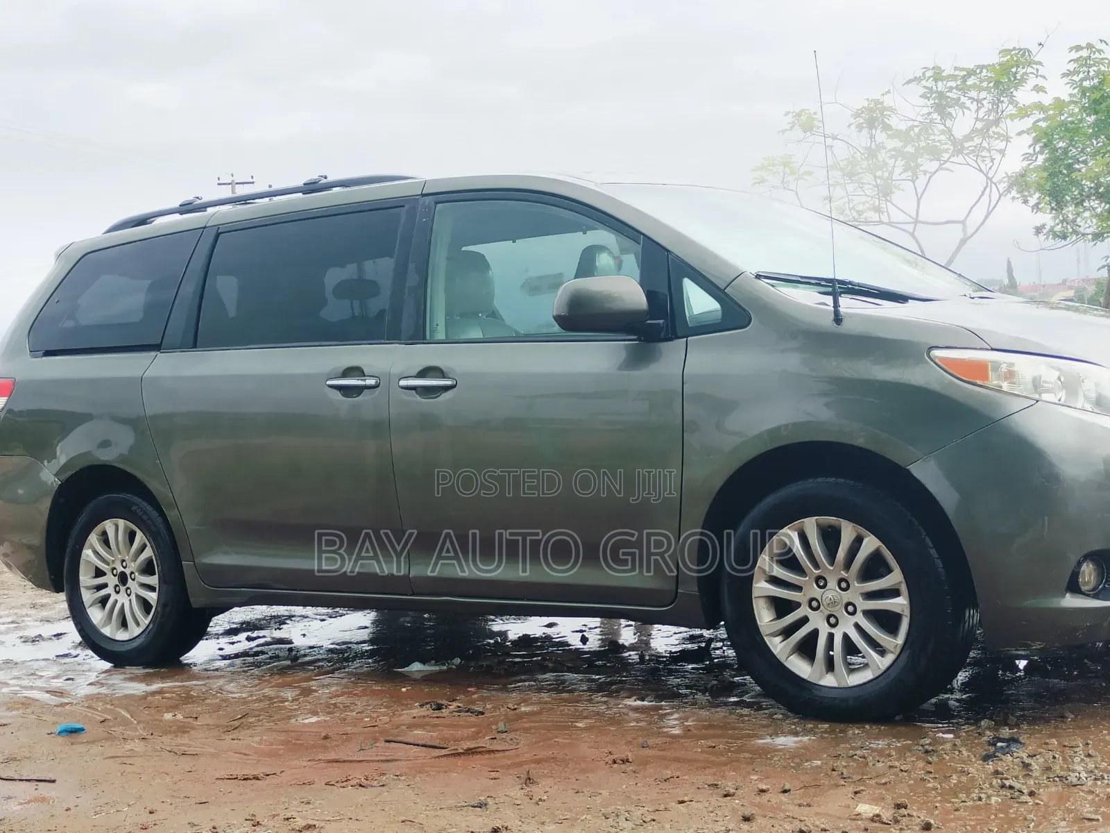 Toyota Sienna LE 7 Passenger 2012 Gray