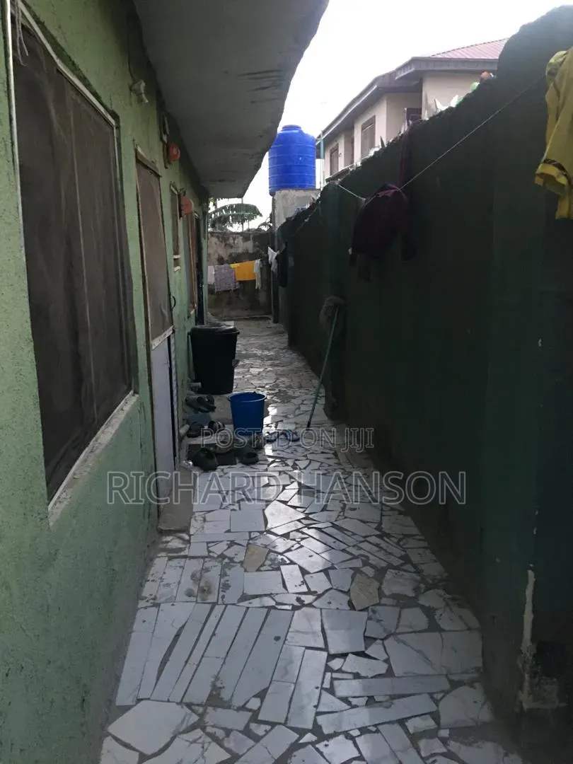 1bdrm Block of Flats in In Awoyaya for sale