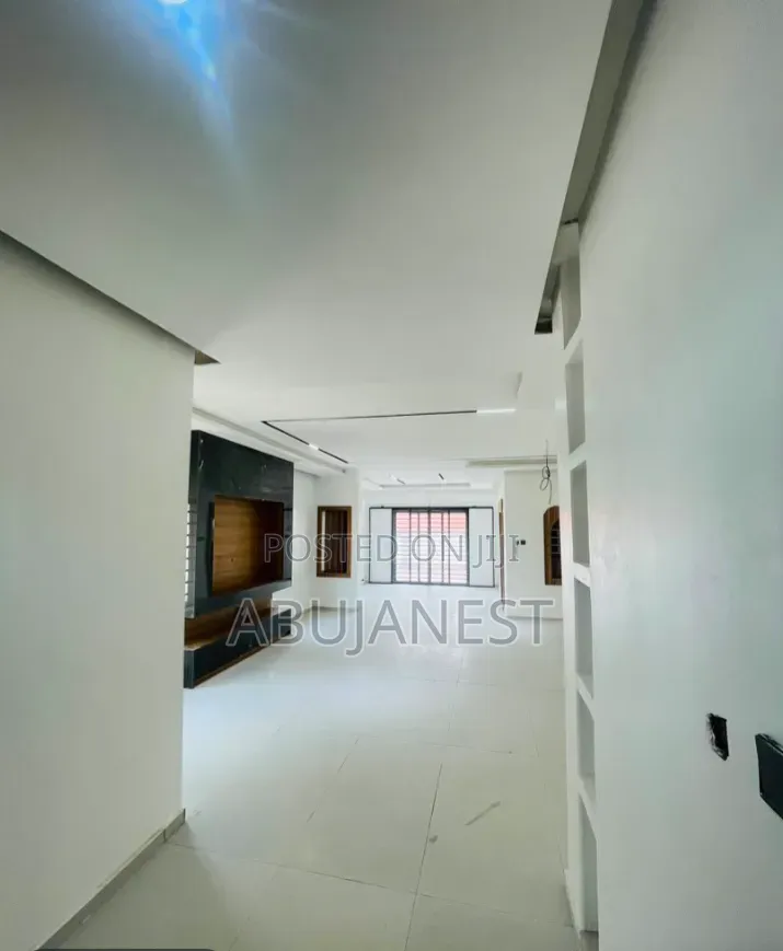5bdrm Duplex in 5 Bedroom Fully, Lokogoma for sale