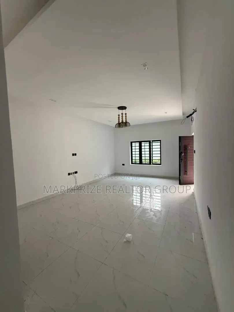 2bdrm Apartment in Abijo Gra for sale