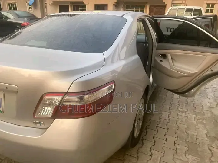 Toyota Camry 2008 Silver