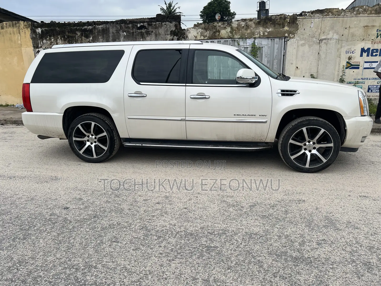 Cadillac Escalade ESV 2012 White