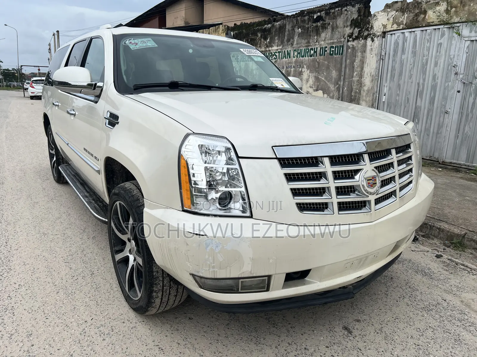 Cadillac Escalade ESV 2012 White